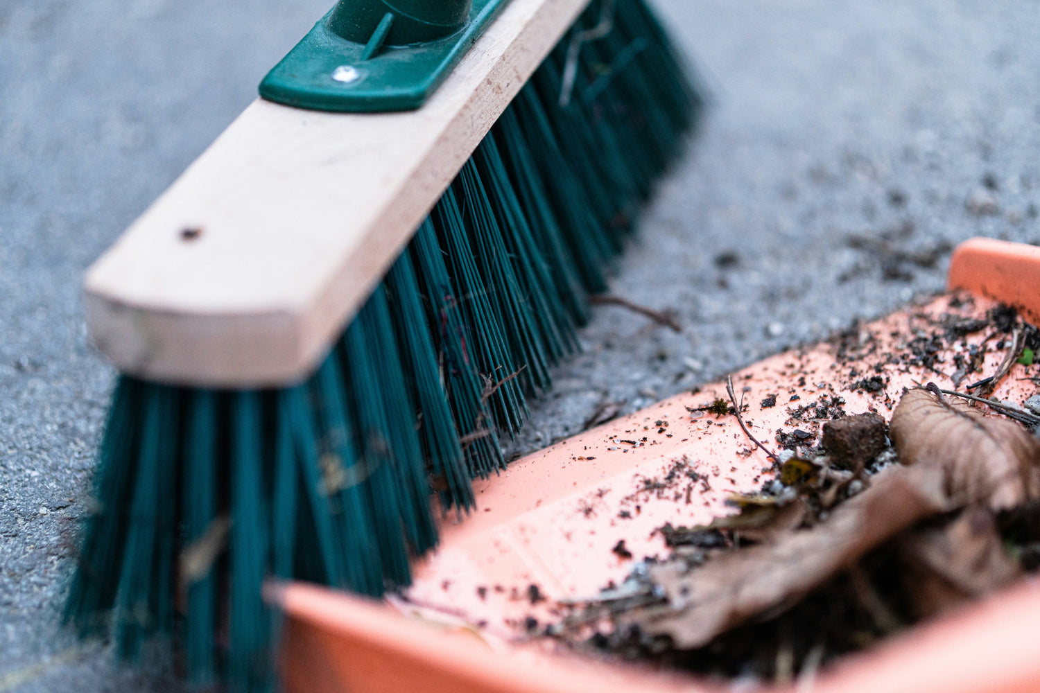 Brooms & Brushes