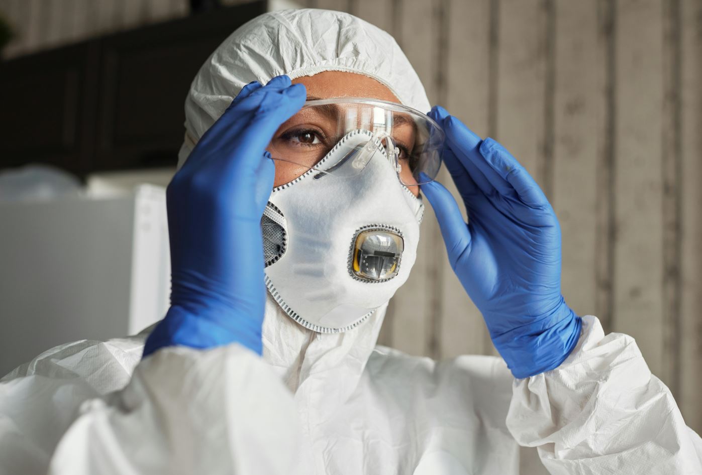 Face Masks & Respirators
